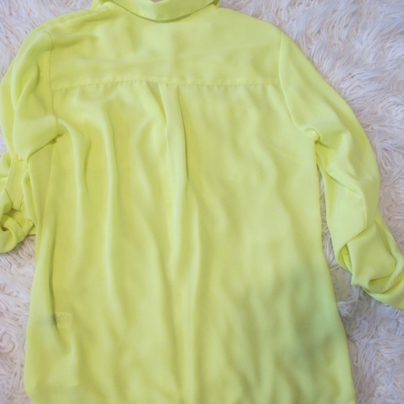 🔴🔴🔴SOLD🔴🔴🔴Express Women's Portofino Collared date night Shirt top Size S neon - Picture 7 of 7